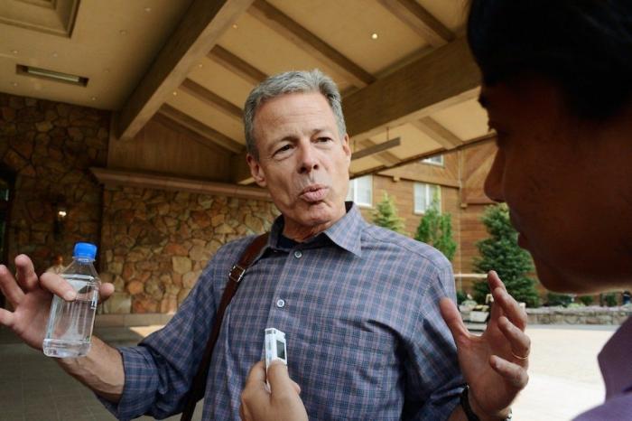 Sun Valley 2012: los millonarios de la comunicación se ponen sus mejores camisetas (FOTOS)