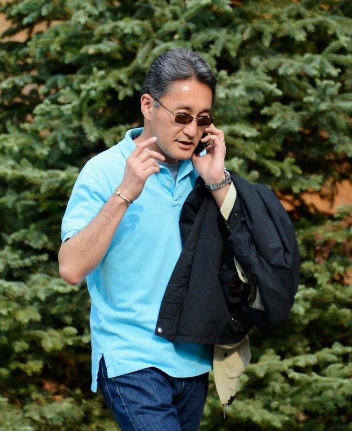 Sun Valley 2012: los millonarios de la comunicación se ponen sus mejores camisetas (FOTOS)