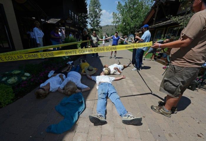 Sun Valley 2012: los millonarios de la comunicación se ponen sus mejores camisetas (FOTOS)