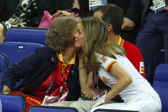 La Reina Sofía y los príncipes Felipe y Letizia en Londres 2012: sin acreditación como Altezas Reales (FOTOS)