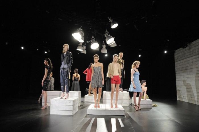 La ropa de Katie Holmes: diseñadora de estreno en la Semana de la Moda de Nueva York (FOTOS)