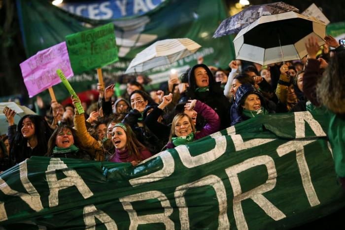 Qué países avanzan y cuáles retroceden en el derecho al aborto