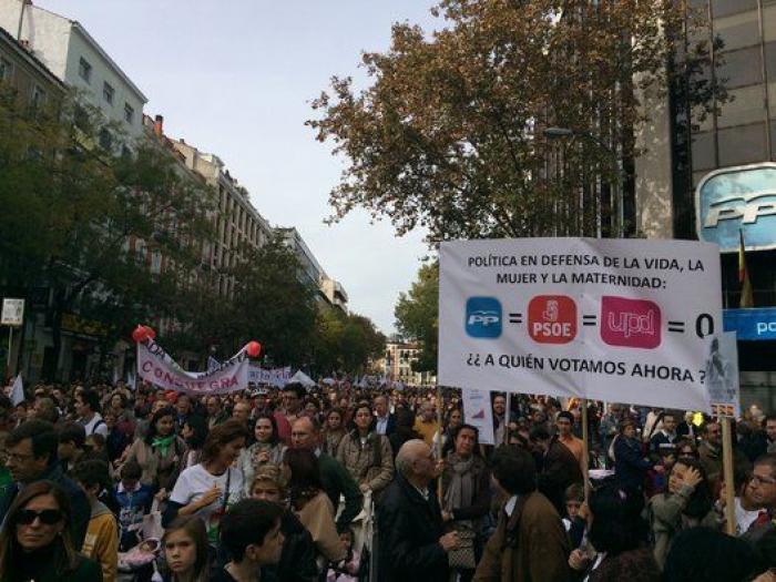 Las pancartas de la manifestación contra el aborto (FOTOS)