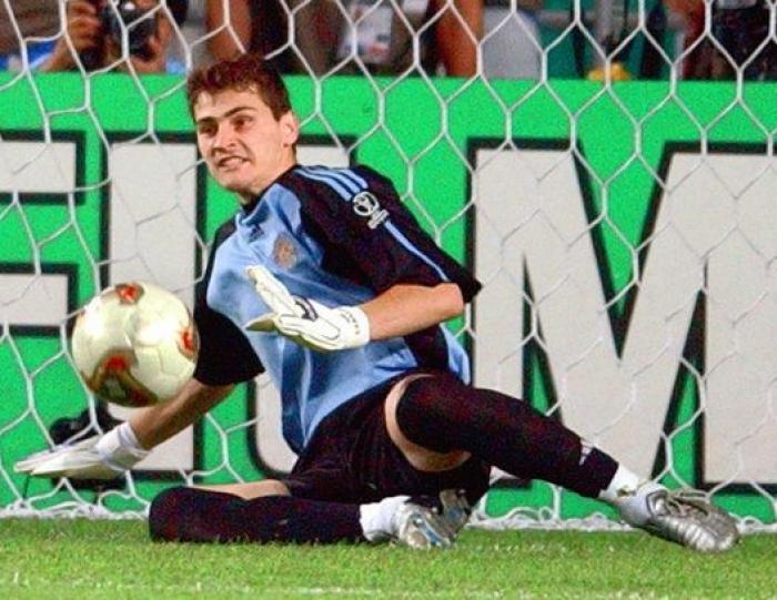 Bob Pop firma la reacción más difundida (y demoledora) sobre los tuits de Casillas y Puyol