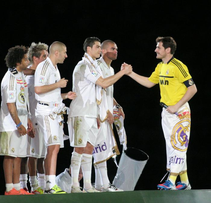 Bob Pop firma la reacción más difundida (y demoledora) sobre los tuits de Casillas y Puyol