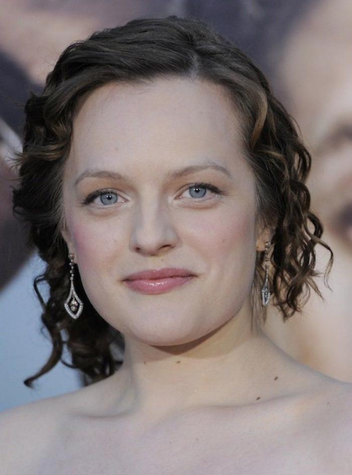 Elisabeth Moss rubia: 'Peggy' de 'Mad Men' se marca un Miley Cyrus (FOTOS)