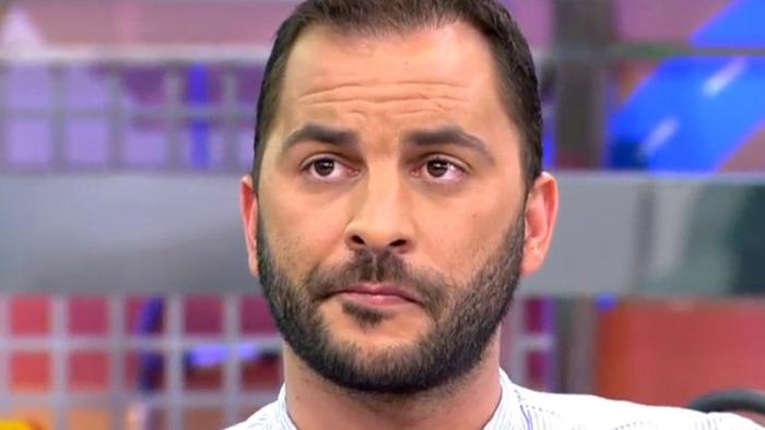 Insultan gravemente a un colaborador de 'Sálvame' en pleno directo: "Hijo de puta..."