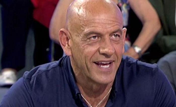 Insultan gravemente a un colaborador de 'Sálvame' en pleno directo: "Hijo de puta..."