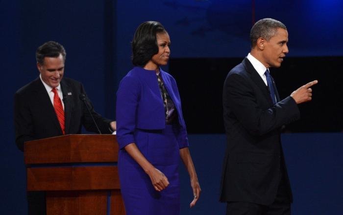 Así son los debates en EEUU: con preguntas y derecho a revisar si el candidato lleva 'chuletas'