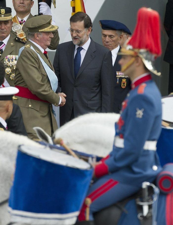 Desfile 12-O: La infanta Elena, ni en la tribuna del rey ni en el saludo de la recepción