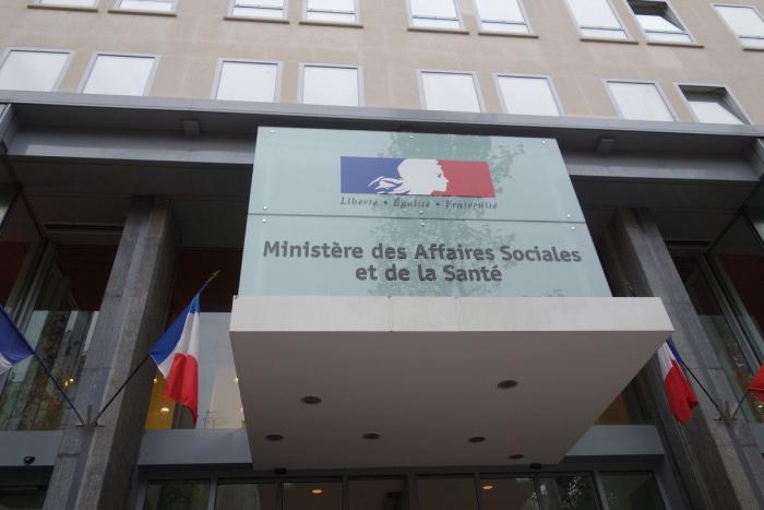 Bebés 'abandonados' protestan por plazas en las guarderías francesas (FOTOS)