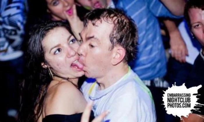 Embarrassing Nightclub Photos: las peores fotos de anoche (FOTOS)