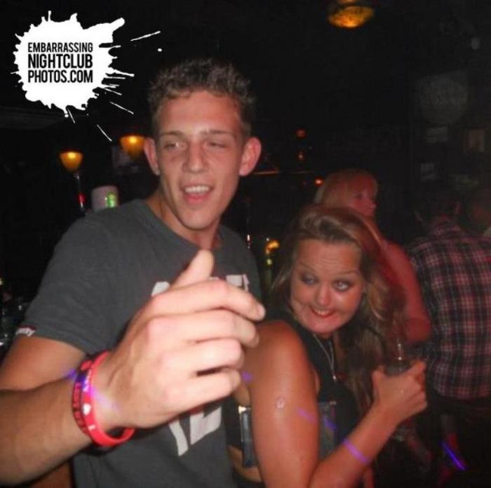 Embarrassing Nightclub Photos: las peores fotos de anoche (FOTOS)