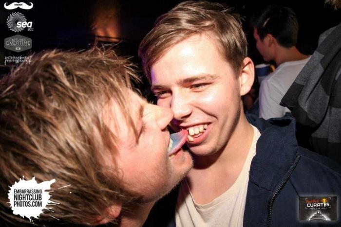 Embarrassing Nightclub Photos: las peores fotos de anoche (FOTOS)