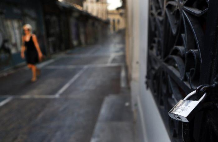 Huelga general en Grecia: Un muerto en las manifestaciones que colapsan Atenas (FOTOS)