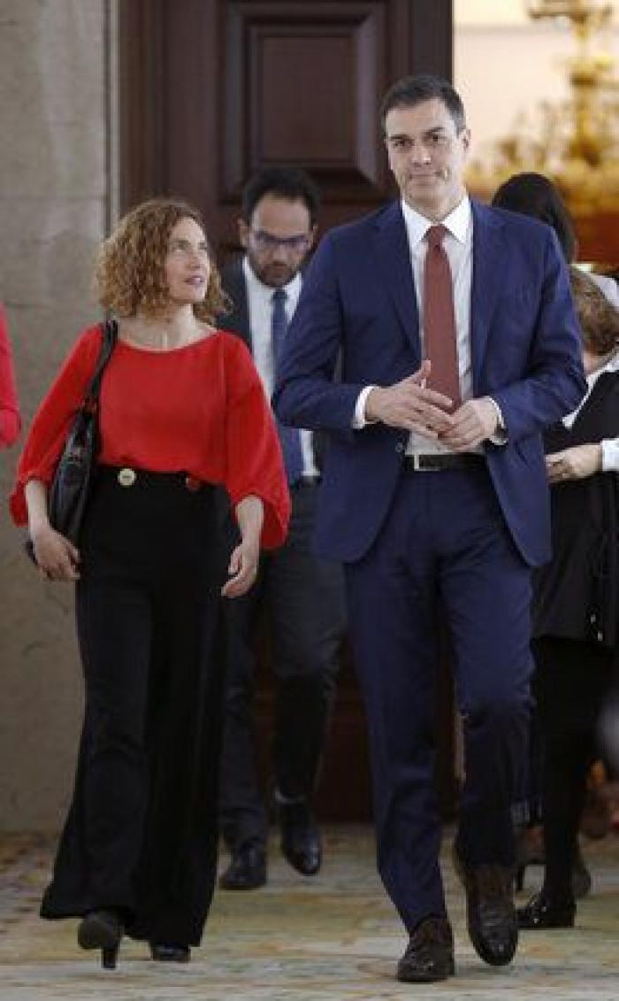 Batet tiene que pedir a una diputada de la CUP que borre lo que había fotografiado el Congreso