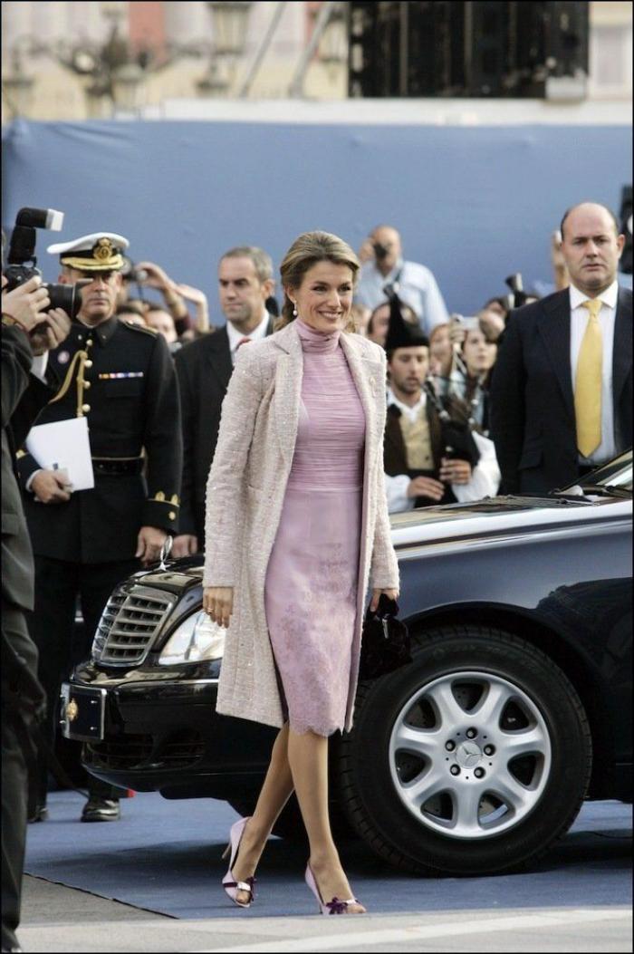 Vestido de Letizia en los Premios Príncipe de Asturias 2012 y repaso a sus 'looks' en las ediciones anteriores (FOTOS)