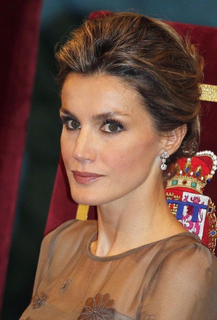 Vestido de Letizia en los Premios Príncipe de Asturias 2012 y repaso a sus 'looks' en las ediciones anteriores (FOTOS)
