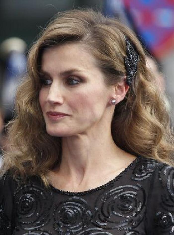 Vestido de Letizia en los Premios Príncipe de Asturias 2012 y repaso a sus 'looks' en las ediciones anteriores (FOTOS)