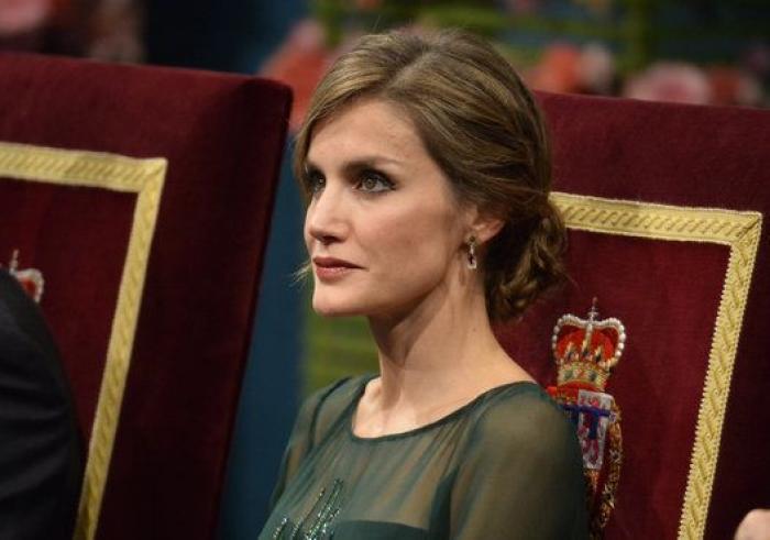 Vestido de Letizia en los Premios Príncipe de Asturias 2012 y repaso a sus 'looks' en las ediciones anteriores (FOTOS)