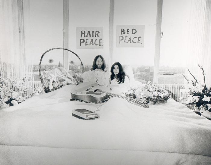 Yoko Ono no tuvo la culpa de la separación de los Beatles... ni de estas 25 cosas (TUITS)