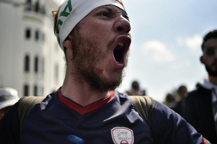 El presidente de Argelia, Abdelaziz Bouteflika, dimite tras semanas de protestas masivas en su contra