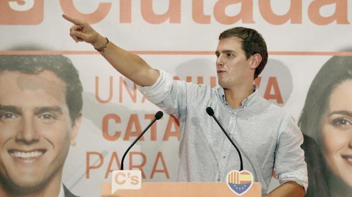 El PP contrata a Albert Rivera para recurrir la ley catalana de alquileres