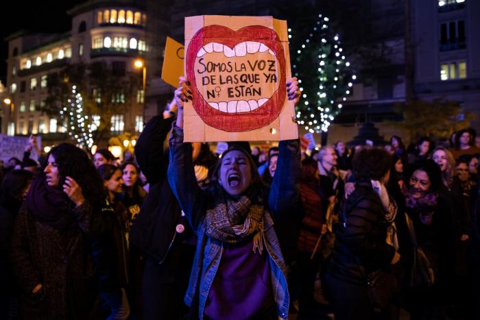 ¿Por qué no le preocupa la violencia de género a los españoles?