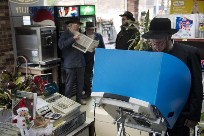 El Congreso debate si hay que bajar a los 16 años la edad de voto