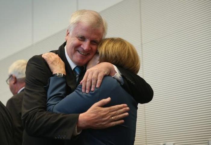 Los partidos del Gobierno alemán contienen en el Este el auge de la ultraderecha