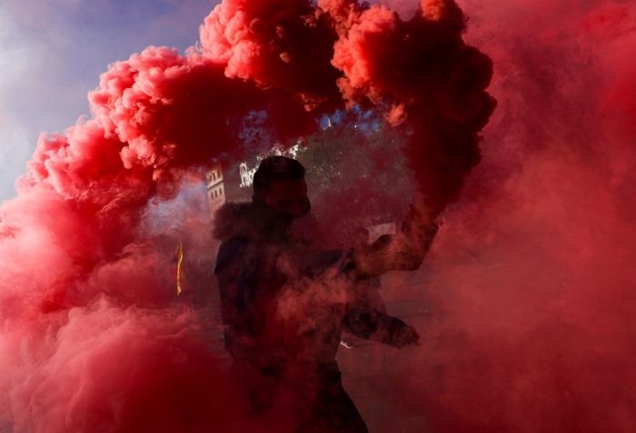 "Pena y vértigo": La imagen de una repartidora de Glovo que indigna en redes