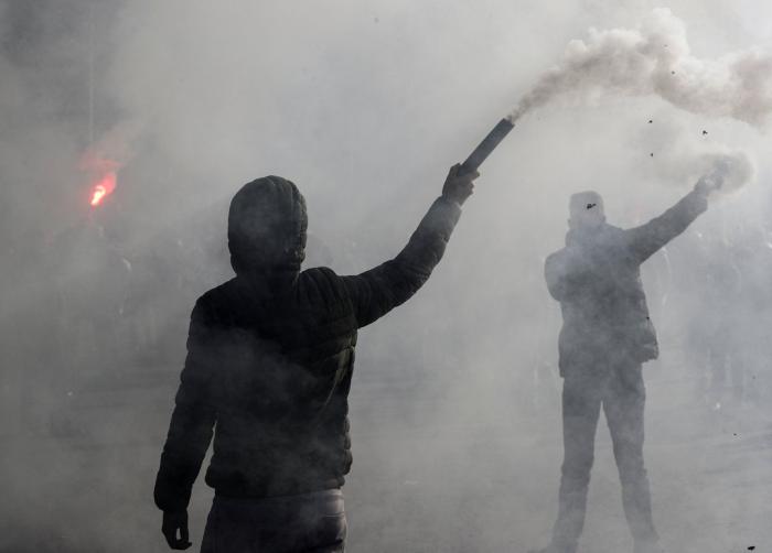 "Pena y vértigo": La imagen de una repartidora de Glovo que indigna en redes