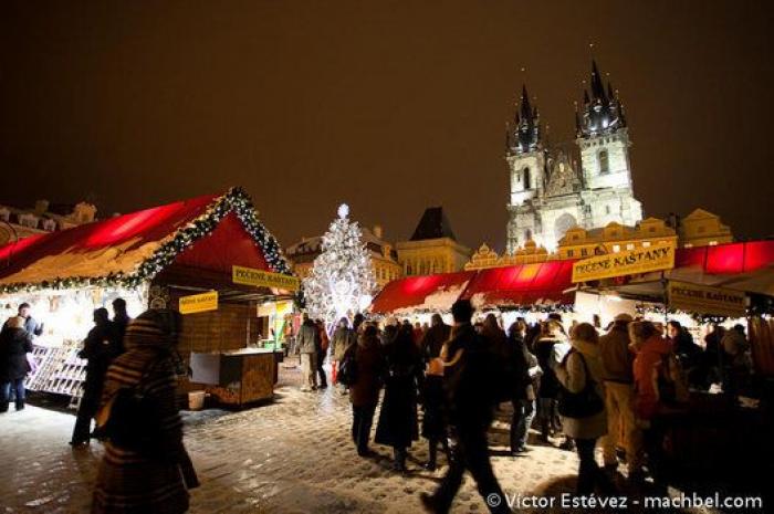La bandera de España de Madrid y otros alumbrados de Navidad igual de horteras