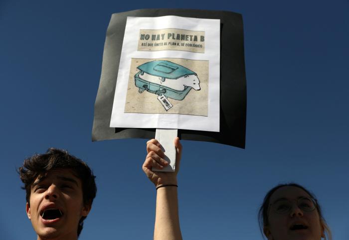 Feliz día internacional de... 'las generaciones engañadas'