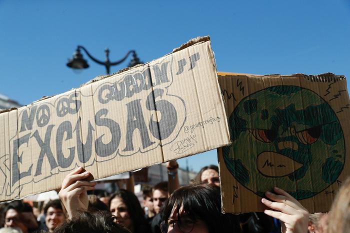 Feliz día internacional de... 'las generaciones engañadas'