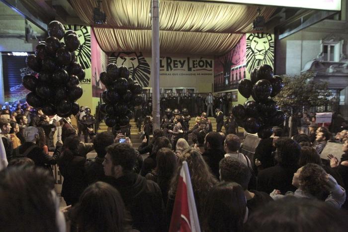 Piquete a El Rey León en la Gran Vía de Madrid el 14N (VÍDEO, FOTOS)