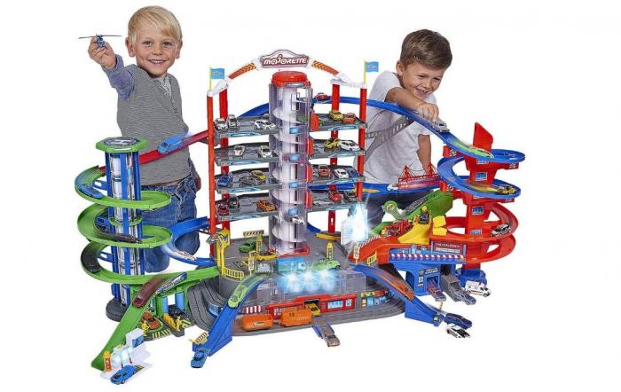 Detrás de la barba blanca de Melchor hay un conocido cantante: ¿sabes quién es?