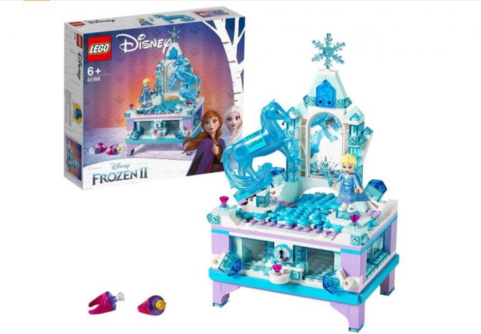 Detrás de la barba blanca de Melchor hay un conocido cantante: ¿sabes quién es?