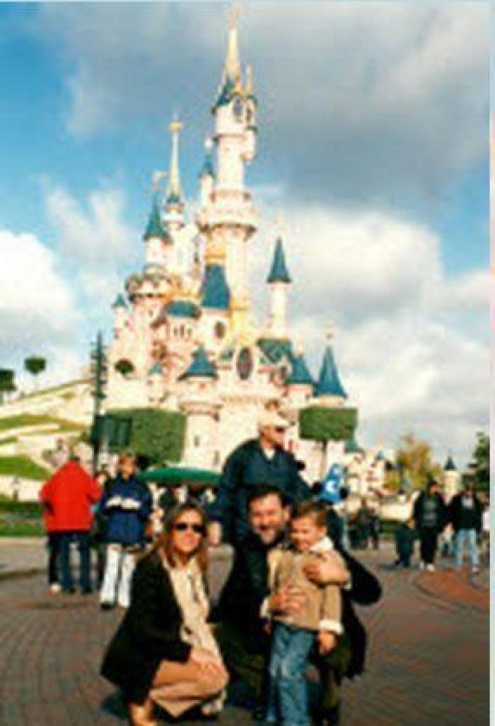 Rajoy presume de haber salvado a España y alerta de las "ventoleras ideológicas"