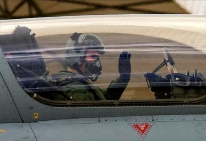 Aragonès saluda a Felipe VI antes del Mobile World Congress y deja este mensaje a Sánchez