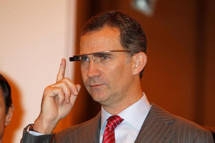 Aragonès saluda a Felipe VI antes del Mobile World Congress y deja este mensaje a Sánchez