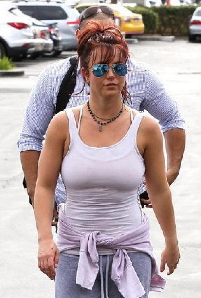 El 'manager' de Britney Spears dimite y asegura que la cantante va a retirarse