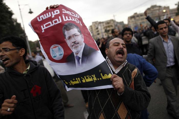 Fallece el expresidente egipcio Mohamed Mursi durante una sesión en un juicio por espionaje