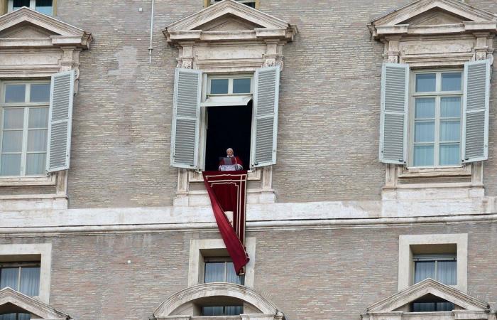 Una plataforma de Parla insta a llamar a Ignacio González y decirle "mi salud no se vende"