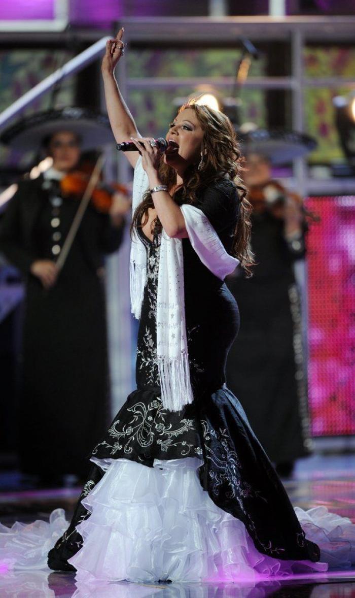 Muerte de Jenni Rivera: la cantante y 'coach' de 'La Voz' en México muere en accidente de avión (FOTOS, VÍDEOS)