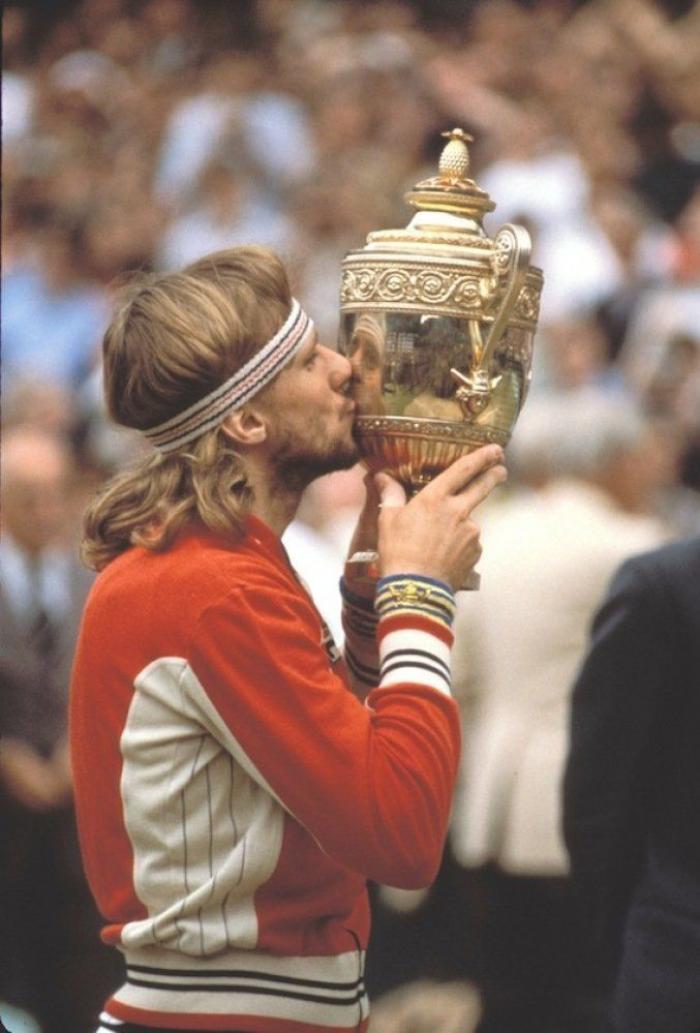 Björn Borg usa desnudos 'pixelados' como marketing (VÍDEO, FOTOS)