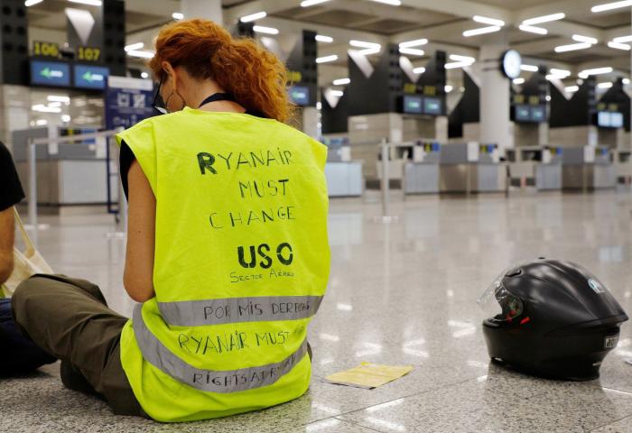 Huelgas en la vuelta de vacaciones: Renfe, Iberia y Ryanair