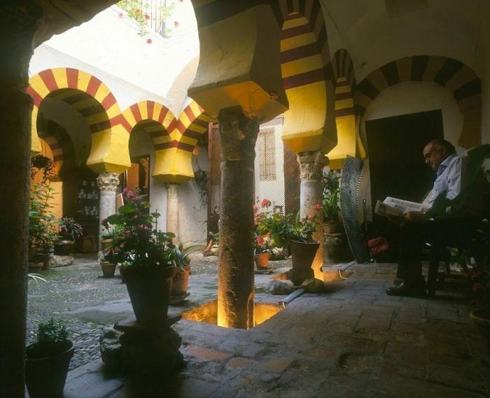 La humanidad en los patios cordobeses