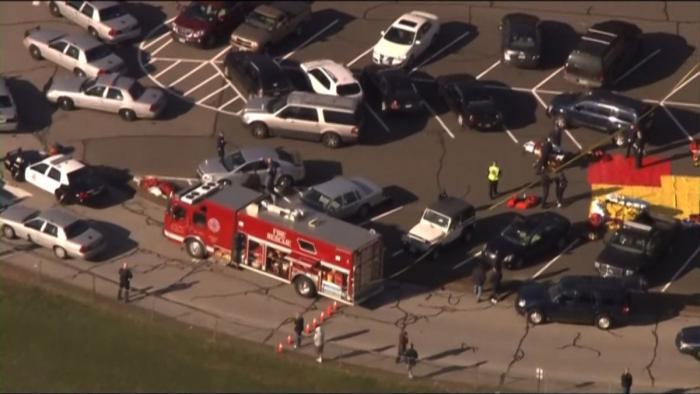 Tiroteo en Connecticut: Al menos 27 muertos, 20 de ellos niños, en una escuela infantil (DIRECTO, VIDEO)