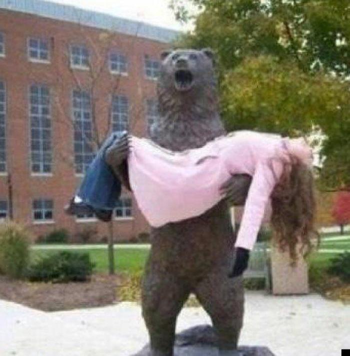 Ataques de estatuas: fotos de la nueva moda tonta/divertida de internet